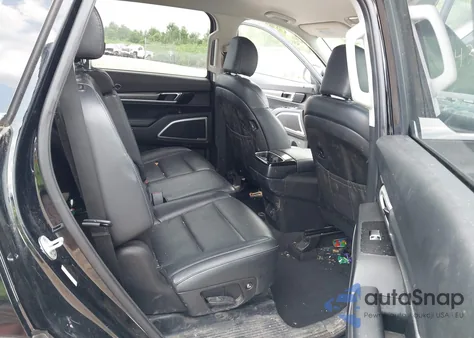 2020 Kia Telluride Lx z USA, uszkodzony, nr VIN 5XYP2DHC0LG038454